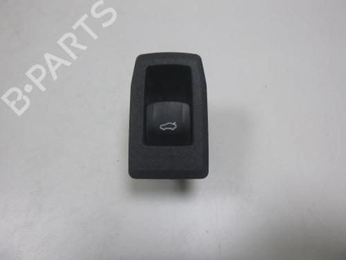 switch-bmw-4-coupe-g22-g82-2020-38809660 main image