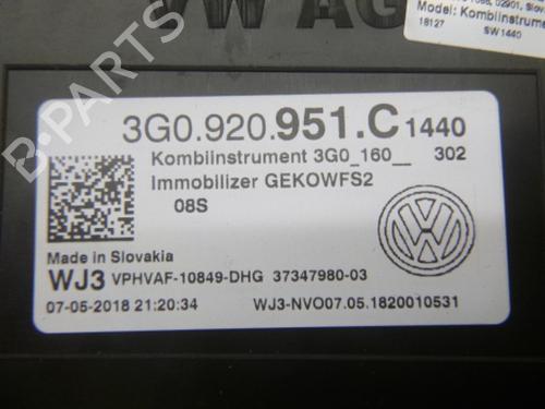 Instrument cluster VW PASSAT B8 (3G2, CB2) 2.0 TDI | BP38807826C47 - Image 3