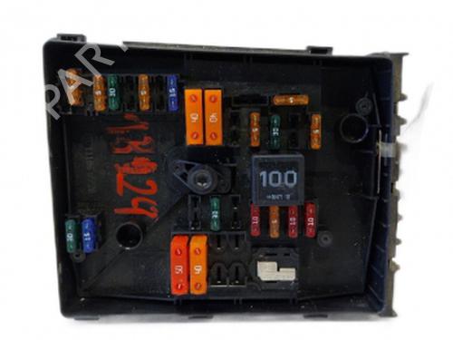 Used Fuse box Fuse box VW CADDY III Box Body/MPV (2KA, 2KH, 2CA, 2CH) 1.9 TDI (105 hp) 38814509 38814509