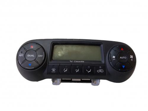 Used Climate control Climate control HYUNDAI ix35 Van CRDi (116 hp) 38810710 38810710