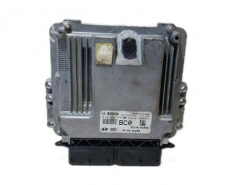 Used Engine control unit (ECU) Engine control unit (ECU) HYUNDAI TUCSON (TL, TLE) 1.7 CRDi (116 hp) 38813699 38813699