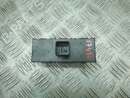 Right front window switch VW PASSAT CC B6 (357) 2.0 TDI | BP38805044I26 - Image 3