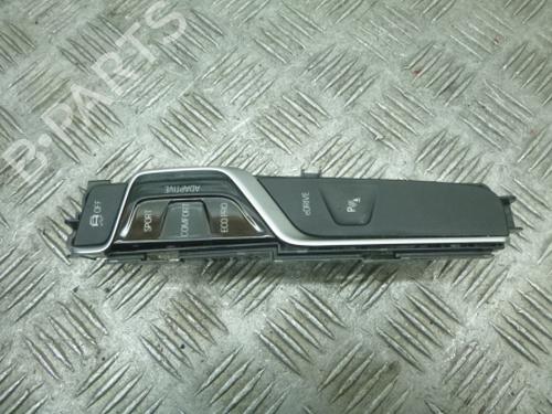 switch-bmw-5-g30-f90-2016-38804239 main image