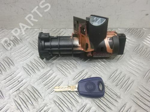 Used Switch Switch FIAT PANDA (169_) 1.1 (169.AXA1A) (54 hp) 38815948 38815948