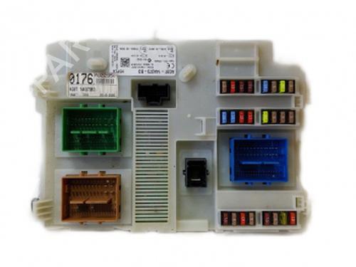 Used Fuse box Fuse box FORD MONDEO IV Saloon (BA7) 2.0 TDCi (140 hp) 38813352 38813352