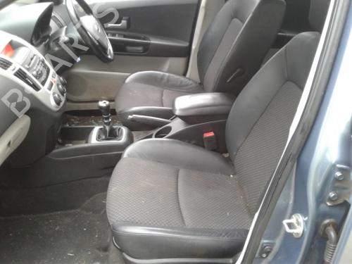 Rear parcel shelf KIA CEE'D Hatchback (ED) 1.6 CRDi 115 | BP38813913C85 - Image 14