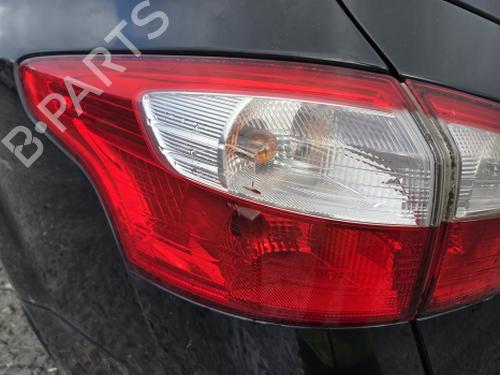 left-taillight-ford-focus-iii-turnier-2010-2011-2012-2013-2014-2015-2016-2017-2018-2019-2020-38806723 main image