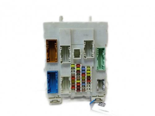 Used Fuse box Fuse box FORD FOCUS III 1.6 Ti (105 hp) 38807828 38807828