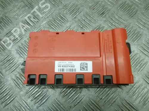 fuse-box-bmw-5-g30-f90-2016-38804225 main image
