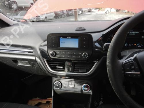 Used Radio Radio FORD FIESTA VII (HJ, HF) 1.1 Ti-VCT (71 hp) 38812240 38812240