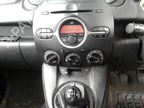 Radio MAZDA 2 (DE_, DH_) 1.3 (DE3FS) | BP38806164E6  - Image 16