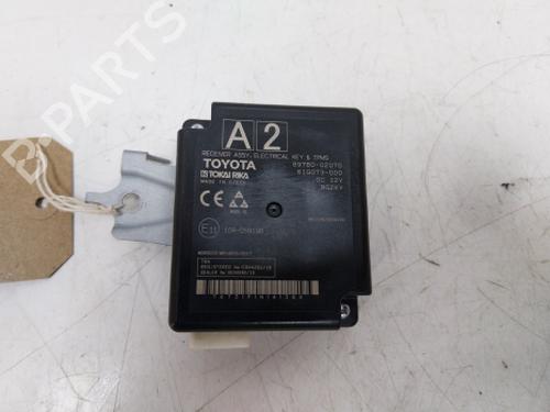 control-unit-toyota-corolla-saloon-_e21_-2019-38805241 main image