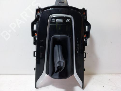 Used Shift knob Shift knob TOYOTA COROLLA Hatchback (_E21_, _EA1_, _EH1_) 1.8 VVTi Hybrid (ZWE219) (140 hp) 38809416 38809416