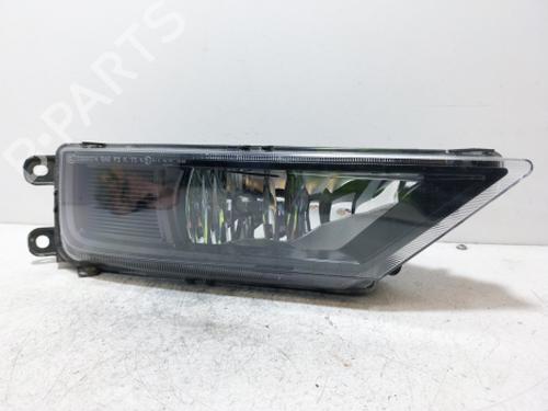 right-front-fog-light-vw-t-roc-a11-d11-2017-38815236 main image