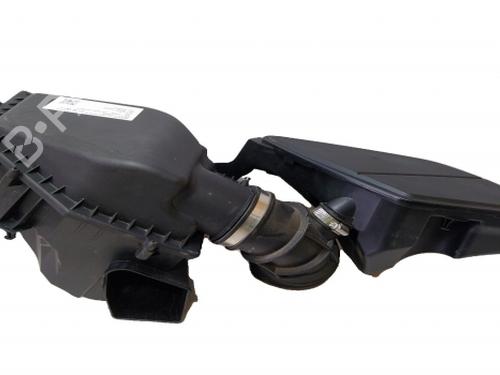 Used Air filter box Air filter box BMW 5 (G30, F90) 530 e Plug-in-Hybrid (292 hp) 39050650 39050650