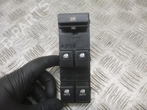 right-front-window-switch-kia-ceed-hatchback-ed-2006-2007-2008-2009-2010-2011-2012-38804182 main image