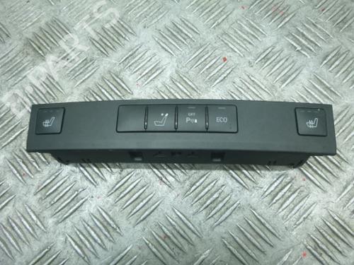 switch-mercedes-benz-e-class-w212-2009-2010-2011-2012-2013-2014-2015-2016-38804819 main image