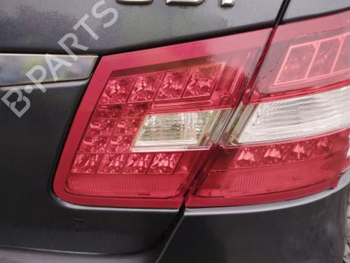 Used Right tailgate light Right tailgate light MERCEDES-BENZ E-CLASS (W212) E 200 CDI / BlueTEC (212.005, 212.006) (136 hp) 38806216 38806216