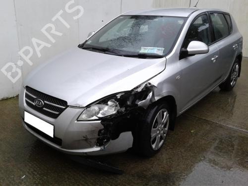 Right front fog light KIA CEE'D Hatchback (ED) 1.6 CRDi 115 | BP38809934C31  - Image 6