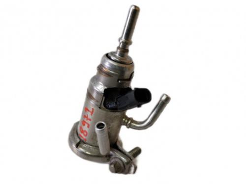 injector-bmw-5-g30-f90-2016-38810136 main image
