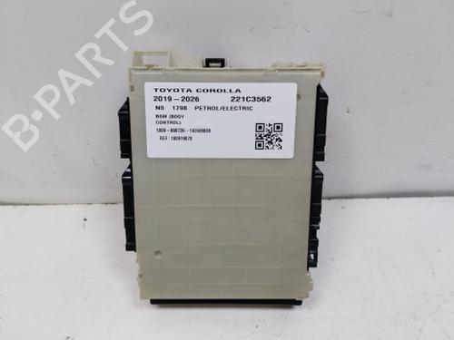 Fuse box TOYOTA COROLLA Saloon (_E21_) 1.8 VVTi Hybrid | BP38805233E1 - Image 2