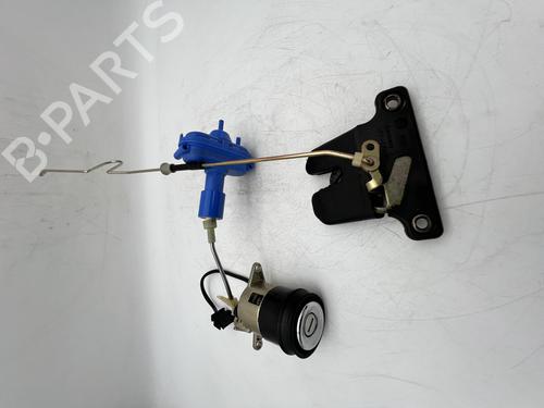 Used Tailgate lock Tailgate lock AUDI 80 B4 Saloon (8C2) 2.0 (90 hp) 39677102 39677102