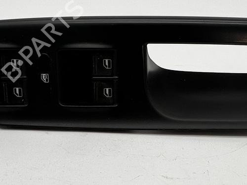 Venstre fortil elrude kontakt Venstre fortil elrude kontakt VW PASSAT B6 (3C2) 2.0 TFSI (200 hp) 39677742 39677742