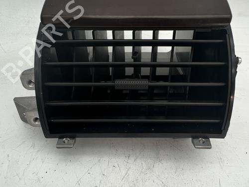 Difusor / Saída de ar Difusor / Saída de ar VW PHAETON (3D1, 3D2, 3D3, 3D4, 3D6, 3D7, 3D8, 3D9) 3.0 V6 TDI 4motion (240 hp) 39673683 39673683
