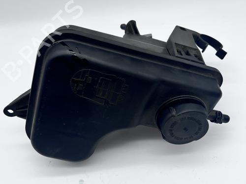 Ekspansjonstank Ekspansjonstank BMW 7 (E65, E66, E67) 730 d (211 hp) 39680773 39680773