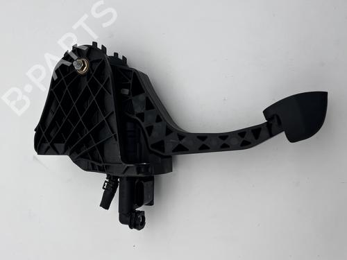 Used Clutch pedal Clutch pedal AUDI A3 Sportback (8PA) 1.6 (102 hp) 40090081 40090081