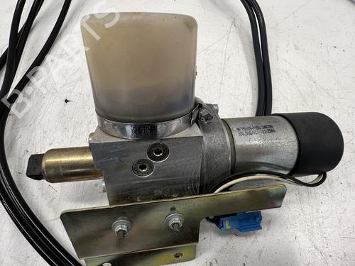 Central lock pump BMW 7 (E65, E66, E67) 730 Ld | BP39670546M86  - Image 6