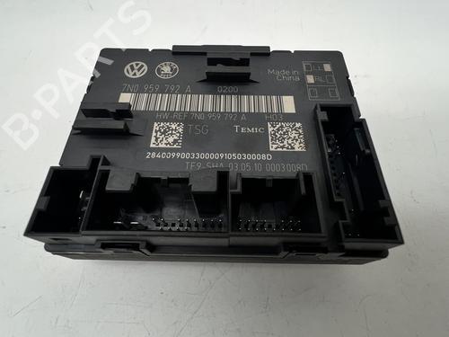 Used Electronic module Electronic module SKODA YETI (5L) 2.0 TDI 4x4 (170 hp) 39672113 39672113