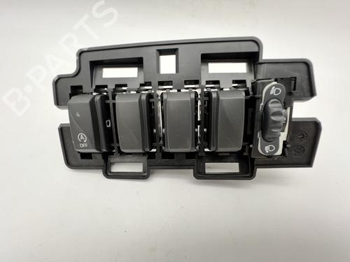 switch-smart-fortwo-convertible-453-2015-39670404 main image