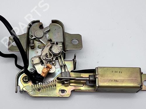 Used Tailgate lock Tailgate lock MAZDA MX-5 II (NB) 1.8 16V (NB8C) (146 hp) 39678332 39678332