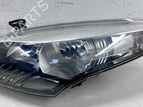 Used Left headlight Left headlight RENAULT MEGANE III Grandtour (KZ0/1) 1.2 TCe (KZ16, KZ28) (132 hp) 39673888 39673888
