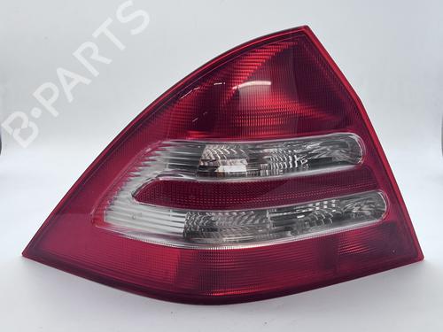 Used Left taillight Left taillight MERCEDES-BENZ C-CLASS (W203) C 200 CDI (203.004) (116 hp) 39671561 39671561