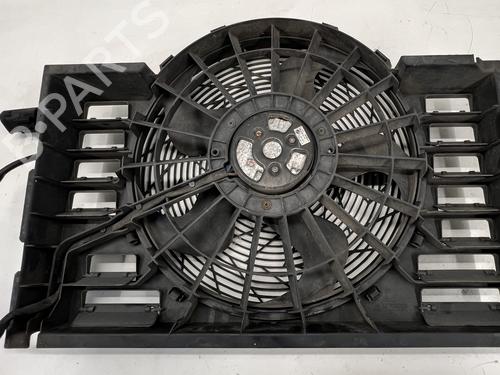 Radiator fan BMW 7 (E65, E66, E67) 740 d | BP39672894M35 - Image 4