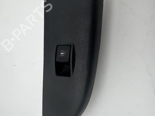 Højre fortil elrude kontakt Højre fortil elrude kontakt SKODA FABIA I (6Y2) 1.4 TDI (70 hp) 39678698 39678698