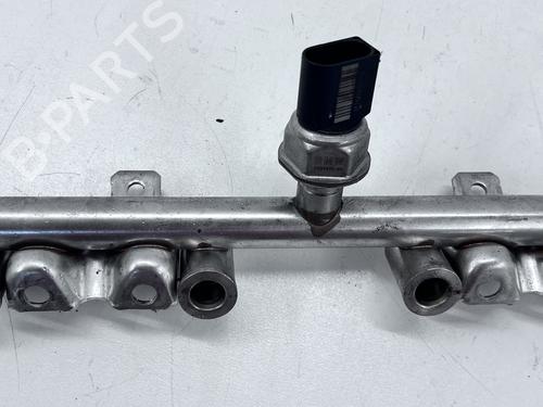Used Injection rail Injection rail BMW 1 (F20) 116 i (136 hp) 39680951 39680951