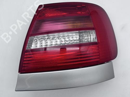Højre baglygte Højre baglygte AUDI A4 B5 (8D2) 1.8 (125 hp) 39673619 39673619
