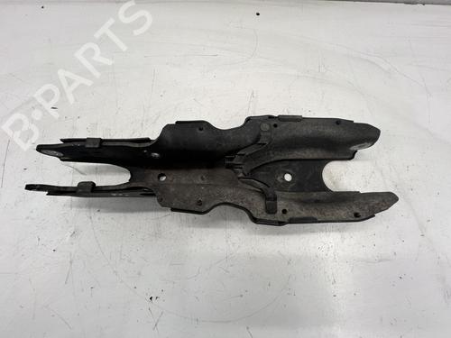 Used Left rear suspension arm Left rear suspension arm MERCEDES-BENZ S-CLASS (W220, V220) S 500, S 500 L (220.075, 220.175, 220.875) (306 hp) 39681860 39681860
