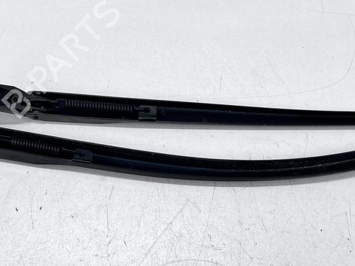 Used Front windshield wiper arm Front windshield wiper arm TOYOTA AVENSIS Estate (_T27_) 2.2 D-4D (ADT271_, ADT271R) (150 hp) 39677325 39677325