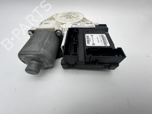 Rudehejsemotor forskærm venstre Rudehejsemotor forskærm venstre AUDI A3 (8P1) 1.9 TDI (105 hp) 39682453 39682453