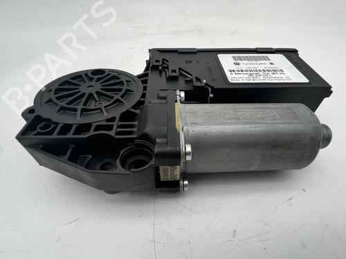 Used Right front window motor Right front window motor VW PHAETON (3D1, 3D2, 3D3, 3D4, 3D6, 3D7, 3D8, 3D9) 3.0 V6 TDI 4motion (240 hp) 39674555 39674555