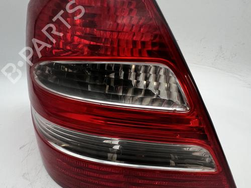 Venstre baglygte Venstre baglygte MERCEDES-BENZ E-CLASS (W211) E 200 CDI (211.004) (122 hp) 39681050 39681050