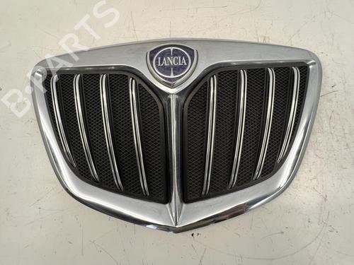Used Grille Grille 39681684 39681684