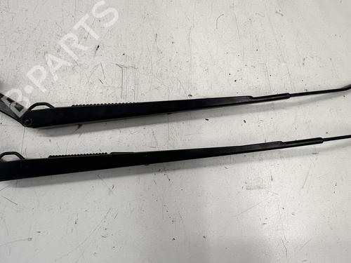 Bagrudeviskerarm Bagrudeviskerarm TOYOTA AVENSIS (_T25_) 2.2 D-CAT (ADT251_, ADT251R) (177 hp) 39682801 39682801