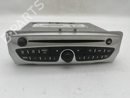 Used Radio Radio RENAULT MEGANE III Grandtour (KZ0/1) 1.9 dCi (KZ0J, KZ0N, KZ1S) (131 hp) 39992679 39992679