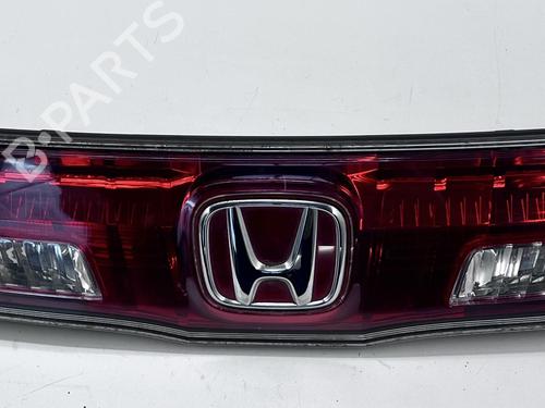 Used Rear center light Rear center light HONDA CIVIC VIII Hatchback (FN, FK) 1.4 (FK1, FN4) (100 hp) 40090797 40090797