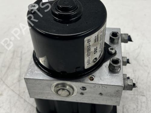 ABS Bremseaggregat ABS Bremseaggregat BMW 3 (E90) 318 i (129 hp) 39683385 39683385